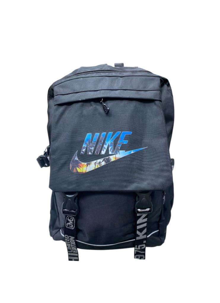 Mochila NIKE con bolsillo frontal — imagen 1